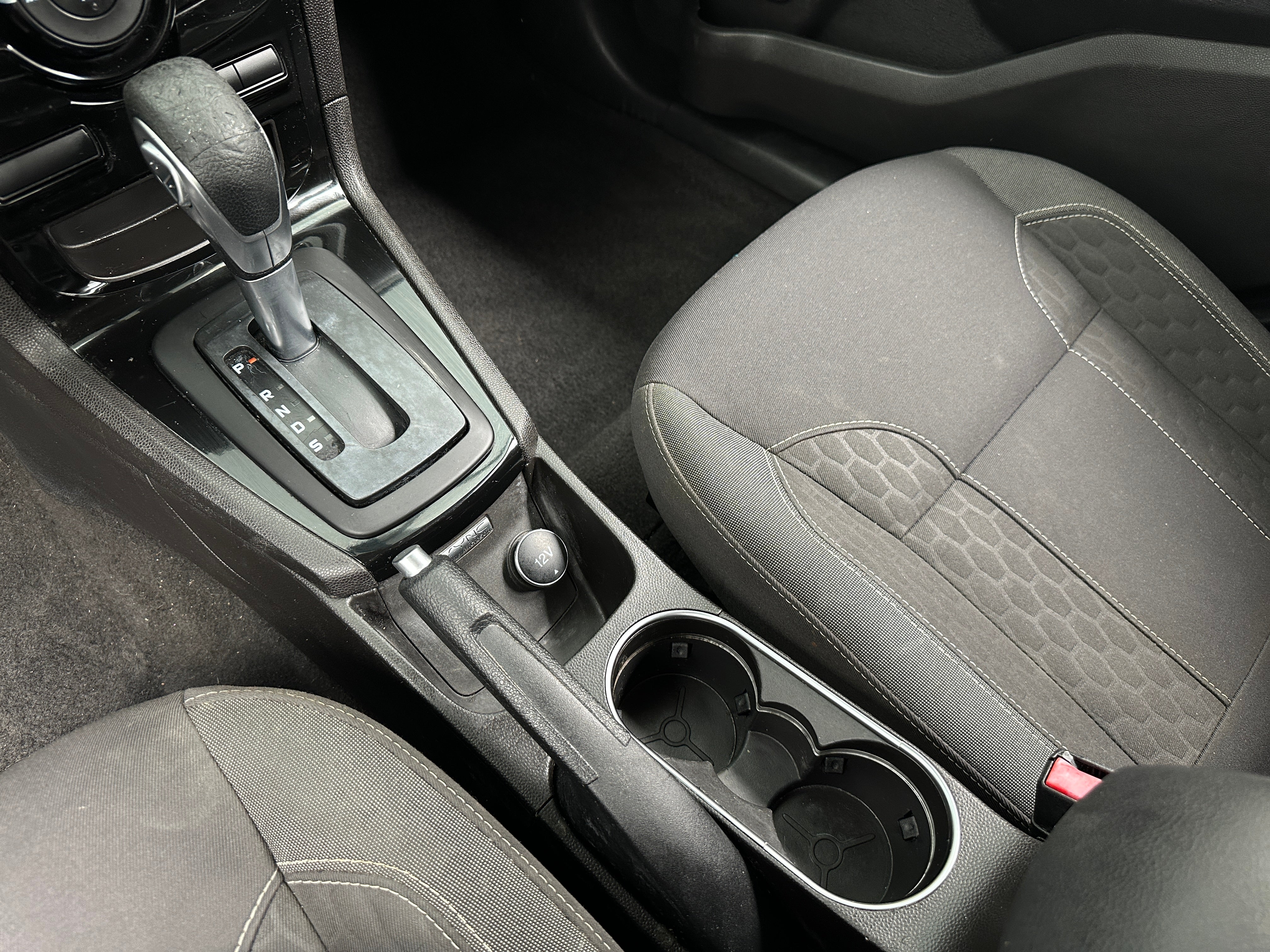 Used 2014 Ford Fiesta SE with VIN 3FADP4BJ8EM132461 for sale in South Chesterfield, VA