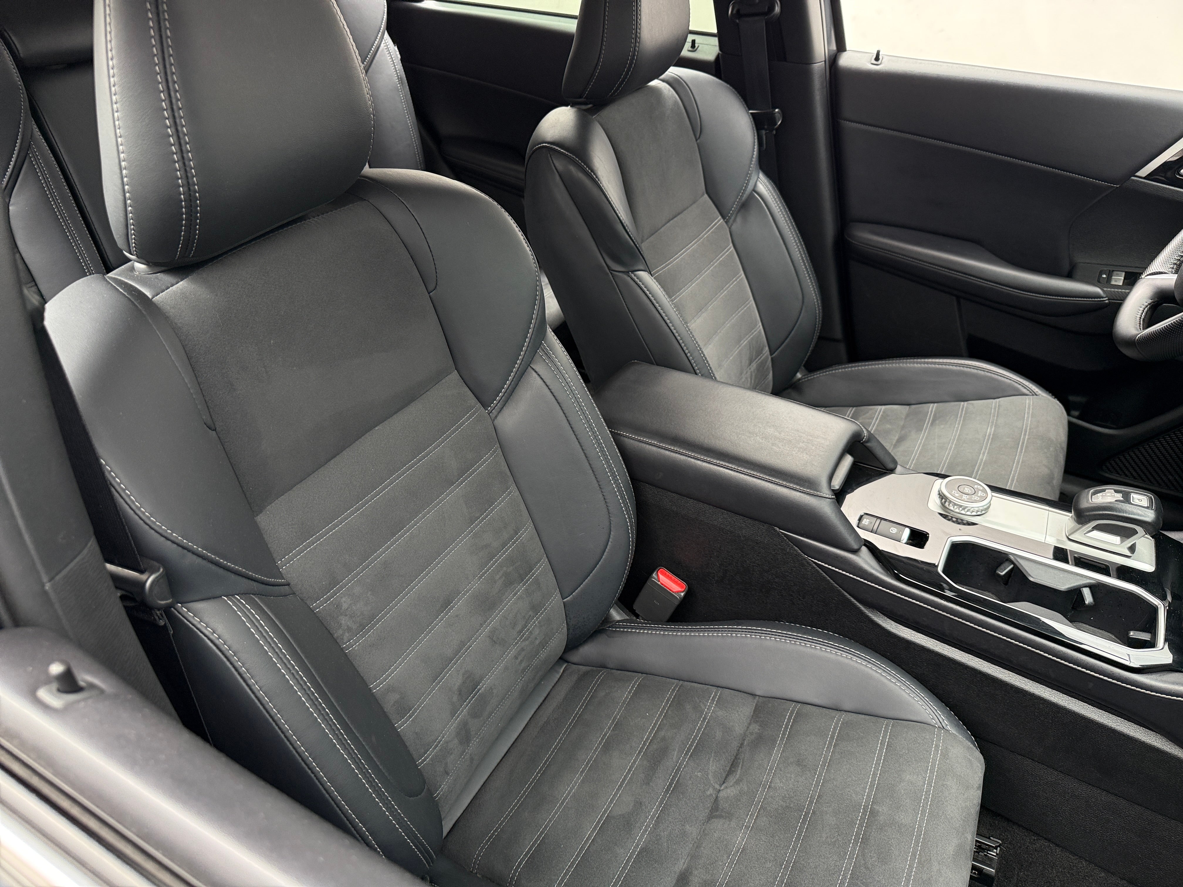2025 Mitsubishi Outlander
