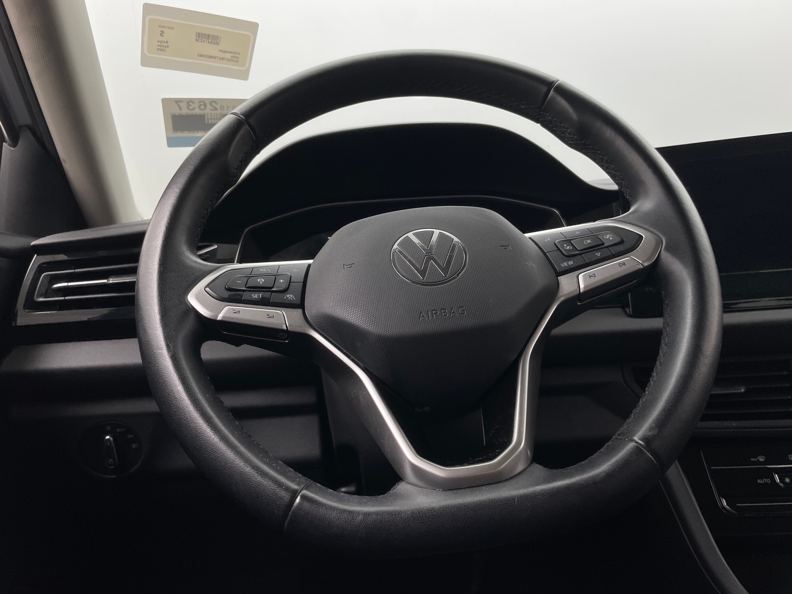 Thumbnail: 2025 Volkswagen Jetta - 5