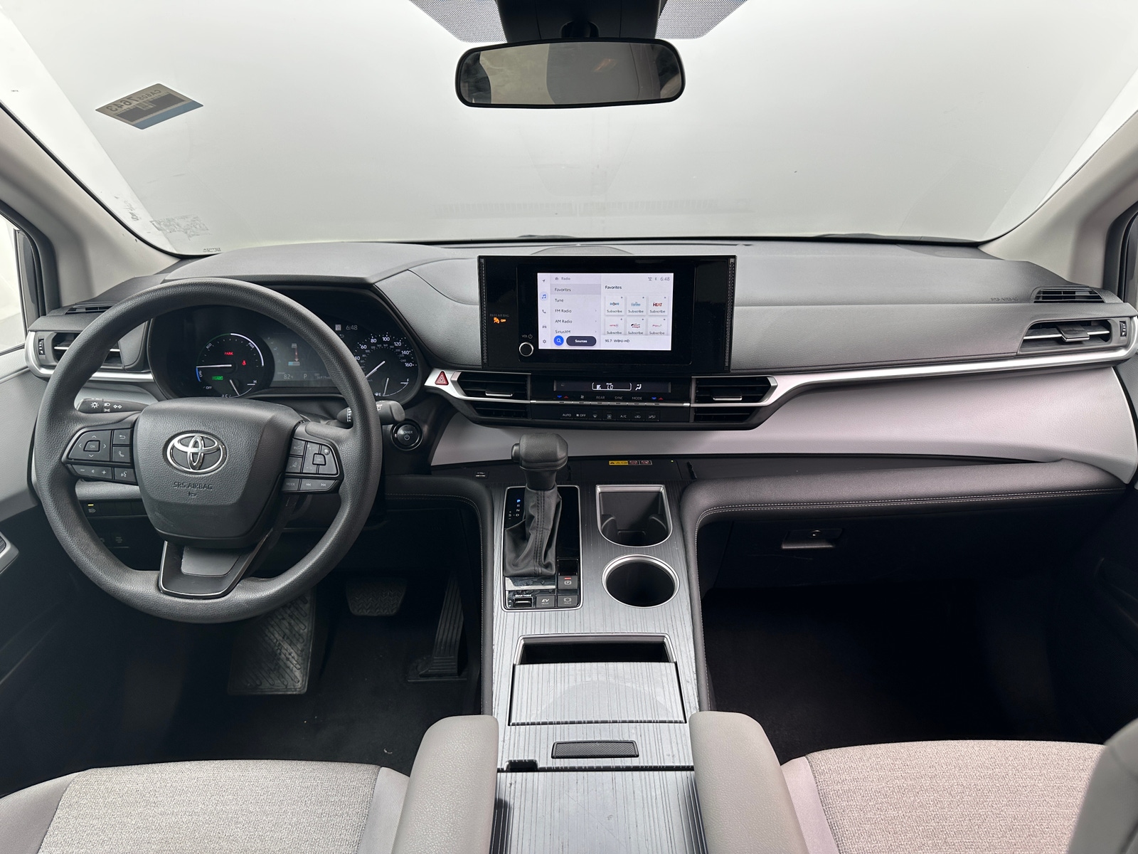 Thumbnail: 2025 Toyota Sienna - 3