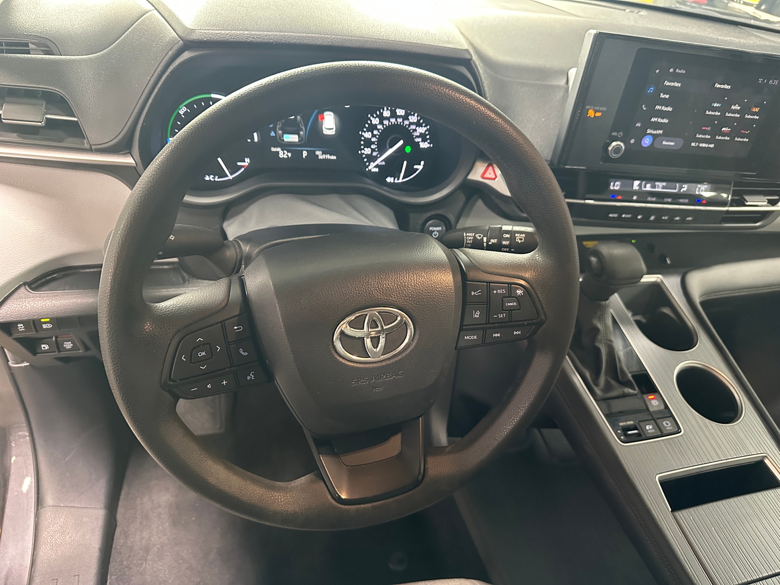 Thumbnail: 2025 Toyota Sienna - 5