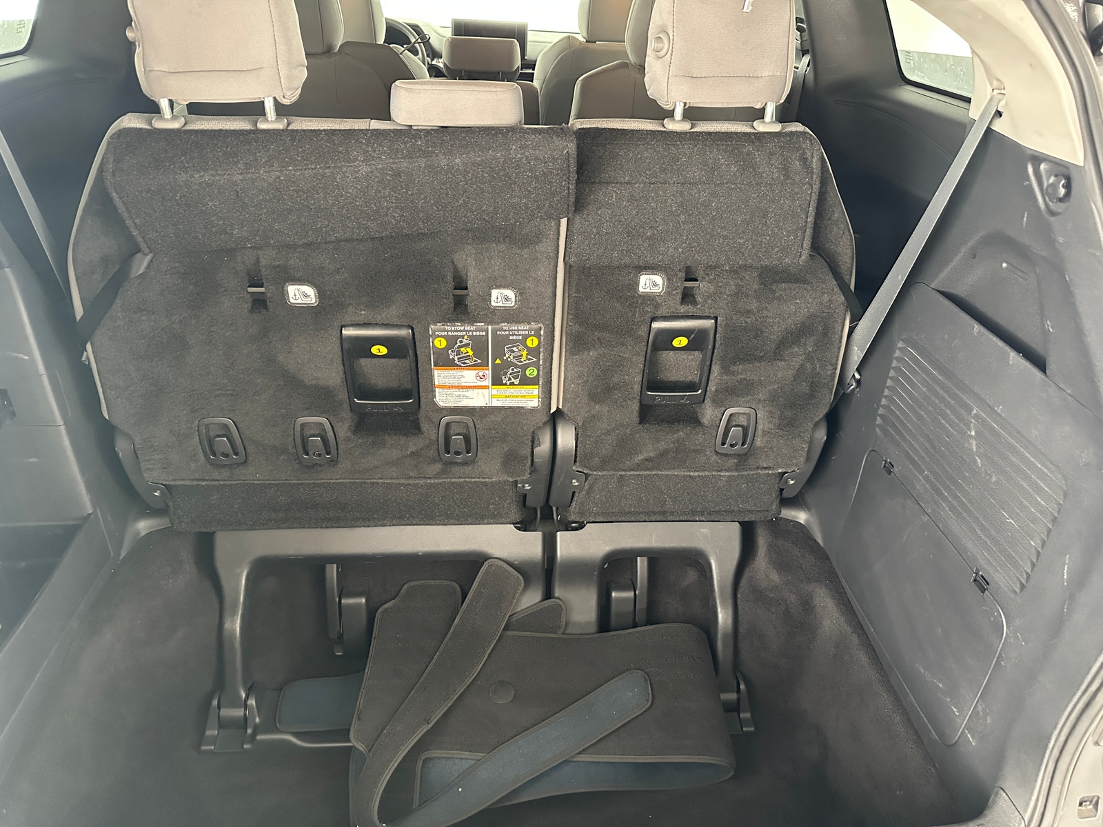 Thumbnail: 2025 Toyota Sienna - 7