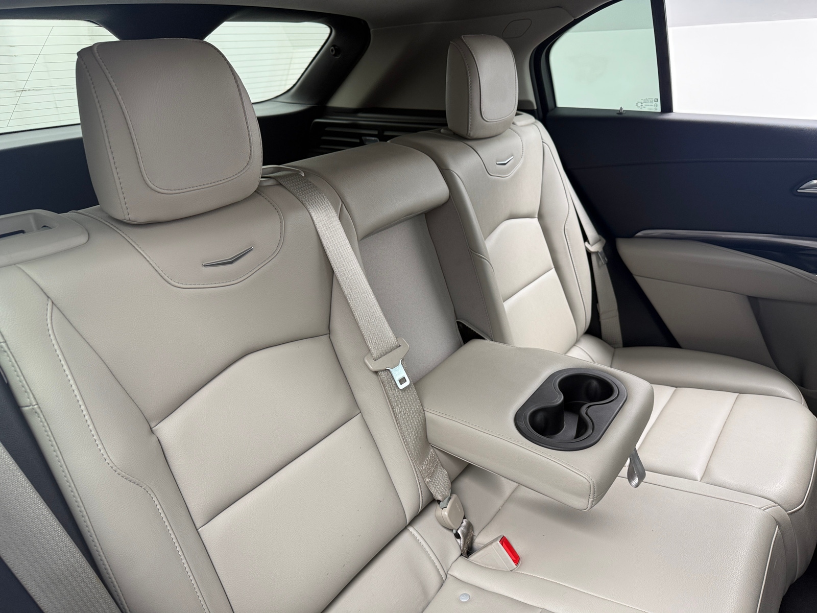 Thumbnail: 2021 Cadillac XT4 - 5