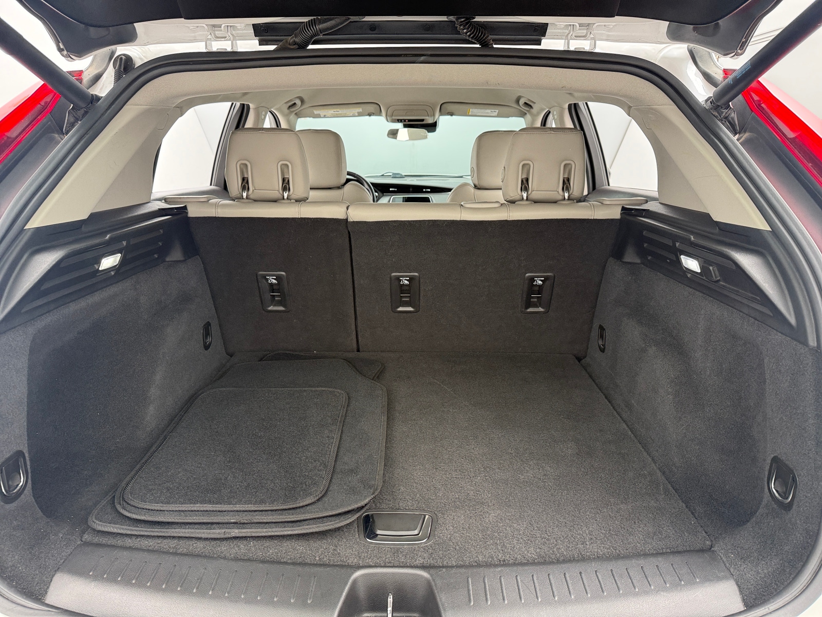 Thumbnail: 2021 Cadillac XT4 - 6