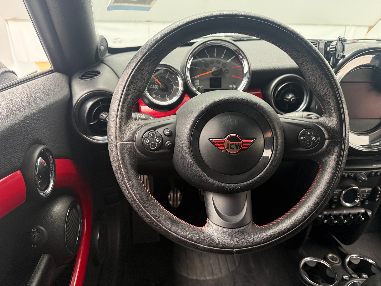 Thumbnail: 2012 MINI Cooper Roadster - 5