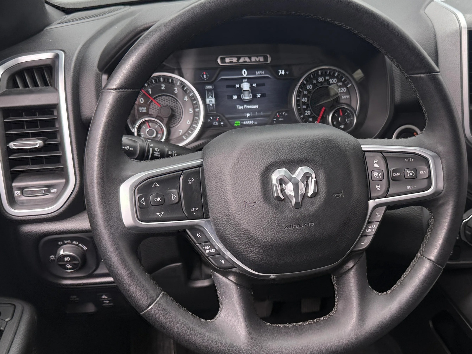 Thumbnail: 2025 RAM 1500 - 5