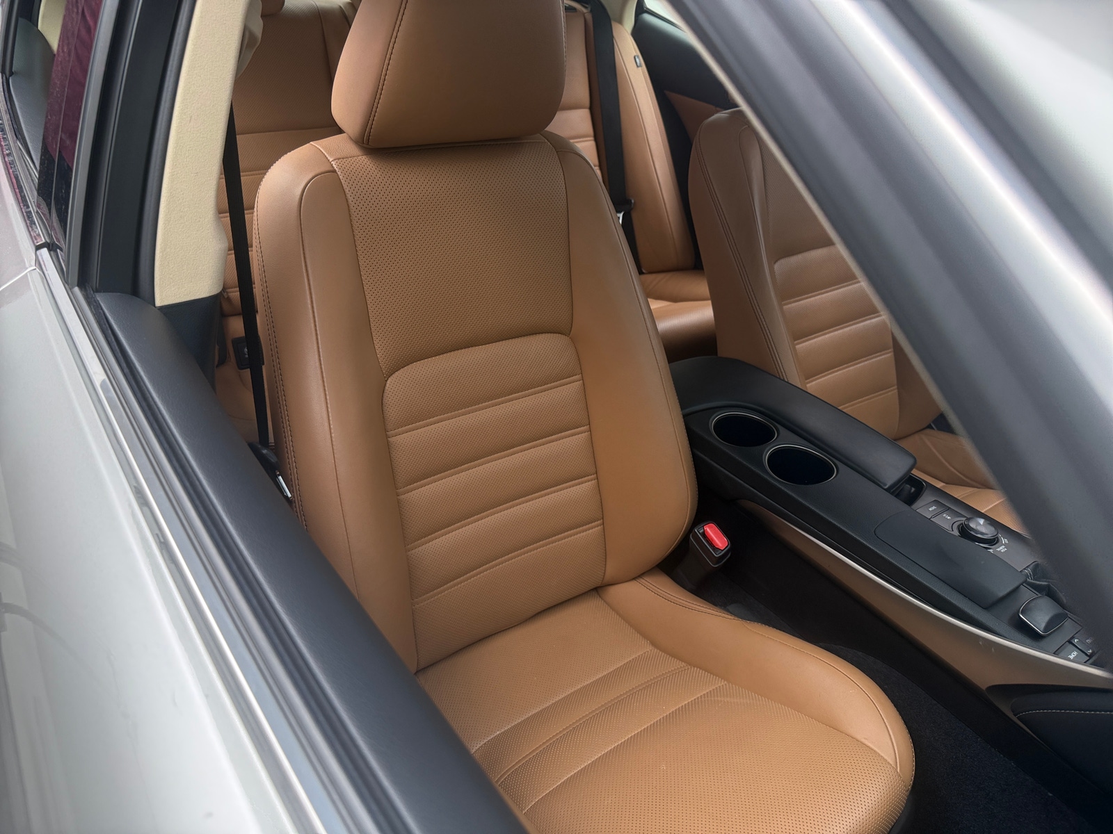 Thumbnail: 2014 Lexus IS - 2