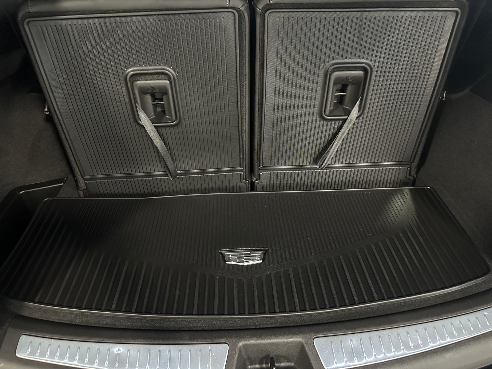 Thumbnail: 2024 Cadillac XT6 - 6