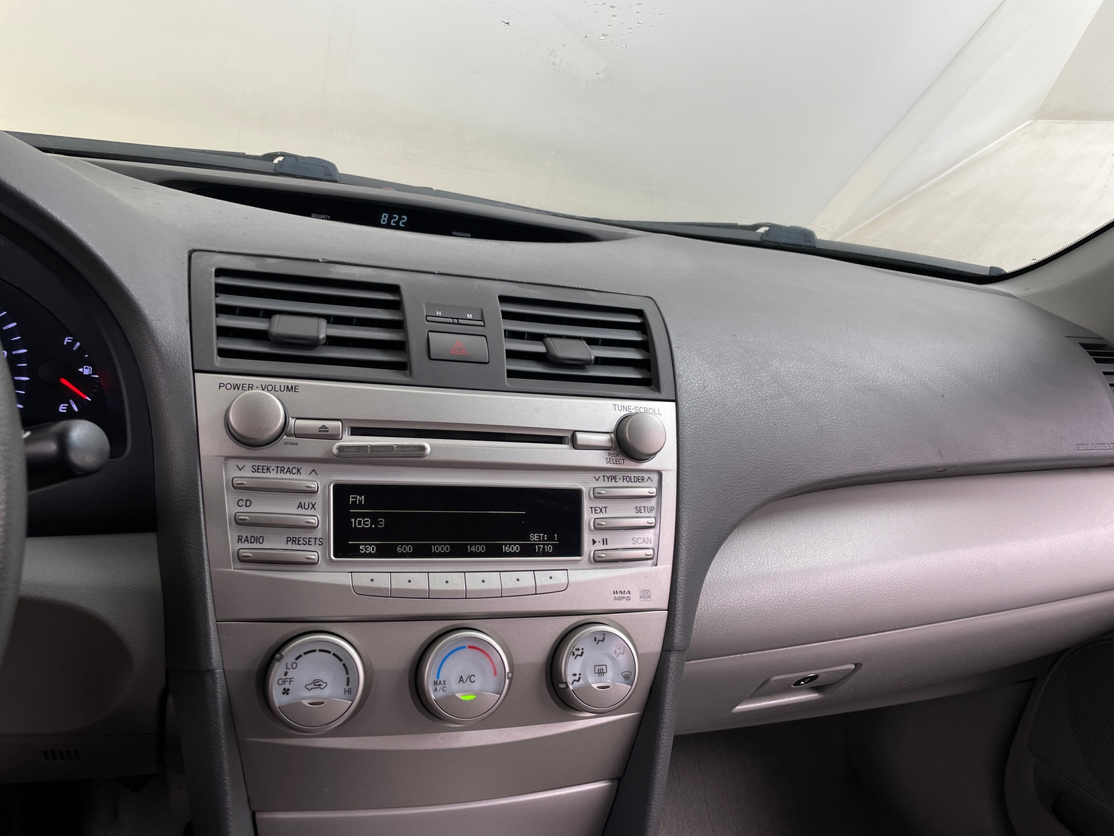 Thumbnail: 2010 Toyota Camry - 4