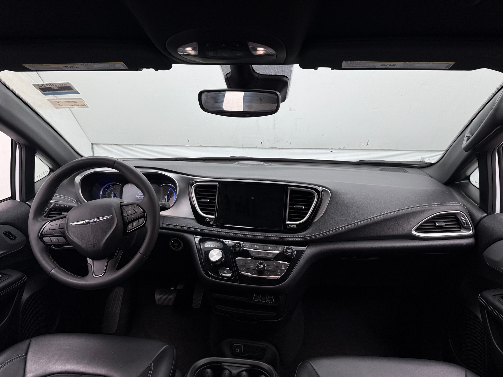 Thumbnail: 2024 Chrysler Pacifica - 2