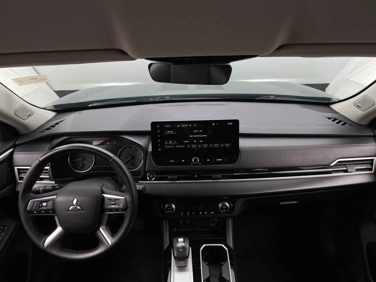 Thumbnail: 2025 Mitsubishi Outlander - 3