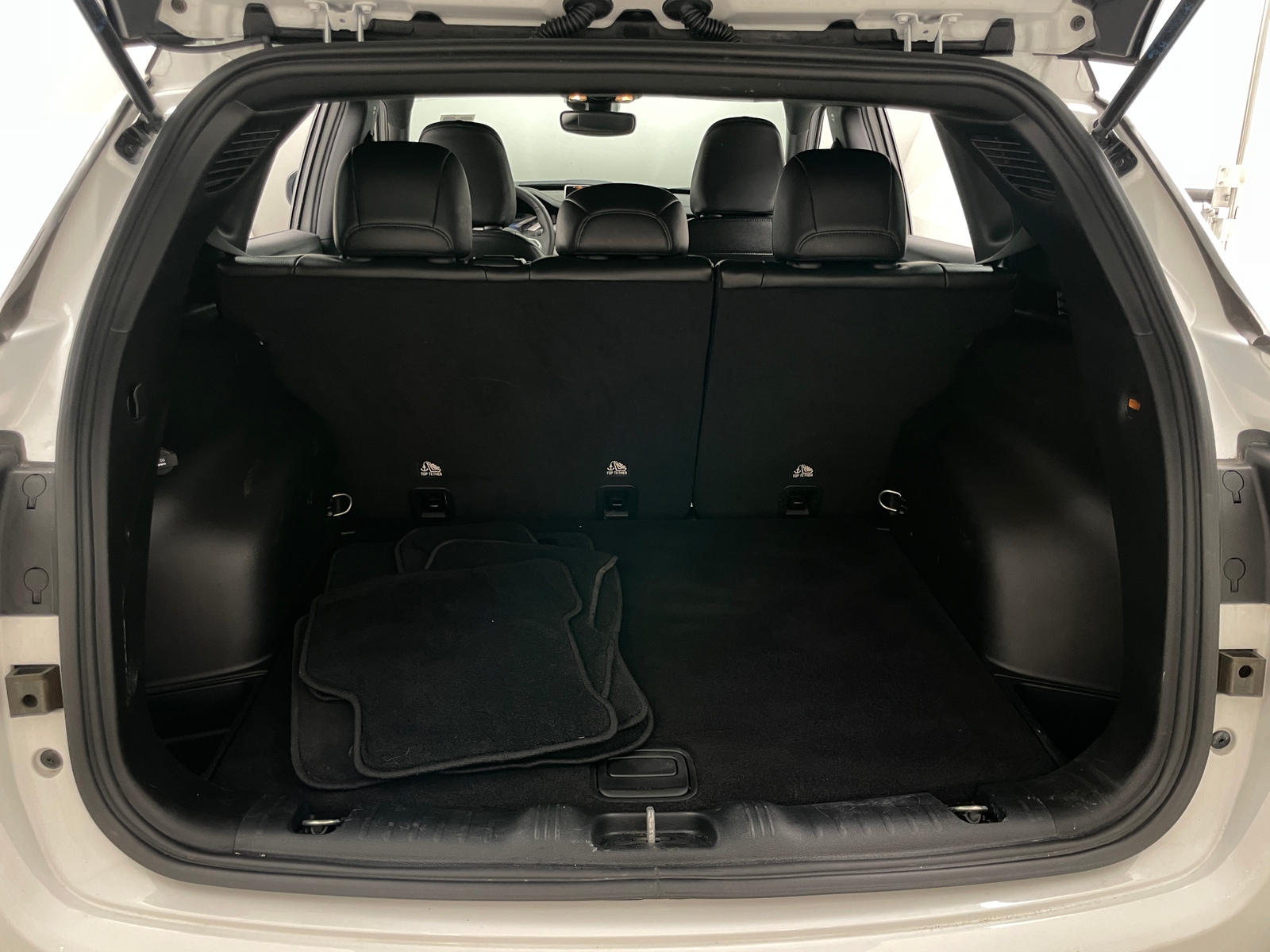 Thumbnail: 2024 Jeep Compass - 6