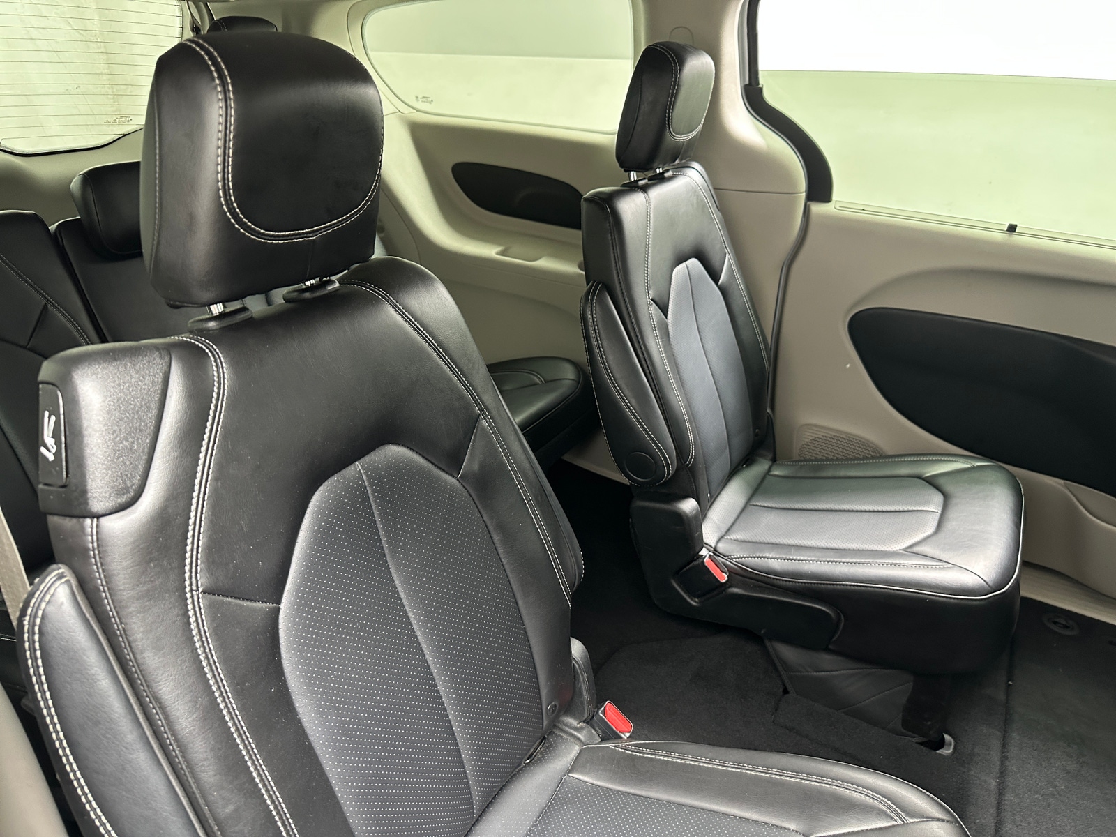 Thumbnail: 2024 Chrysler Pacifica - 5