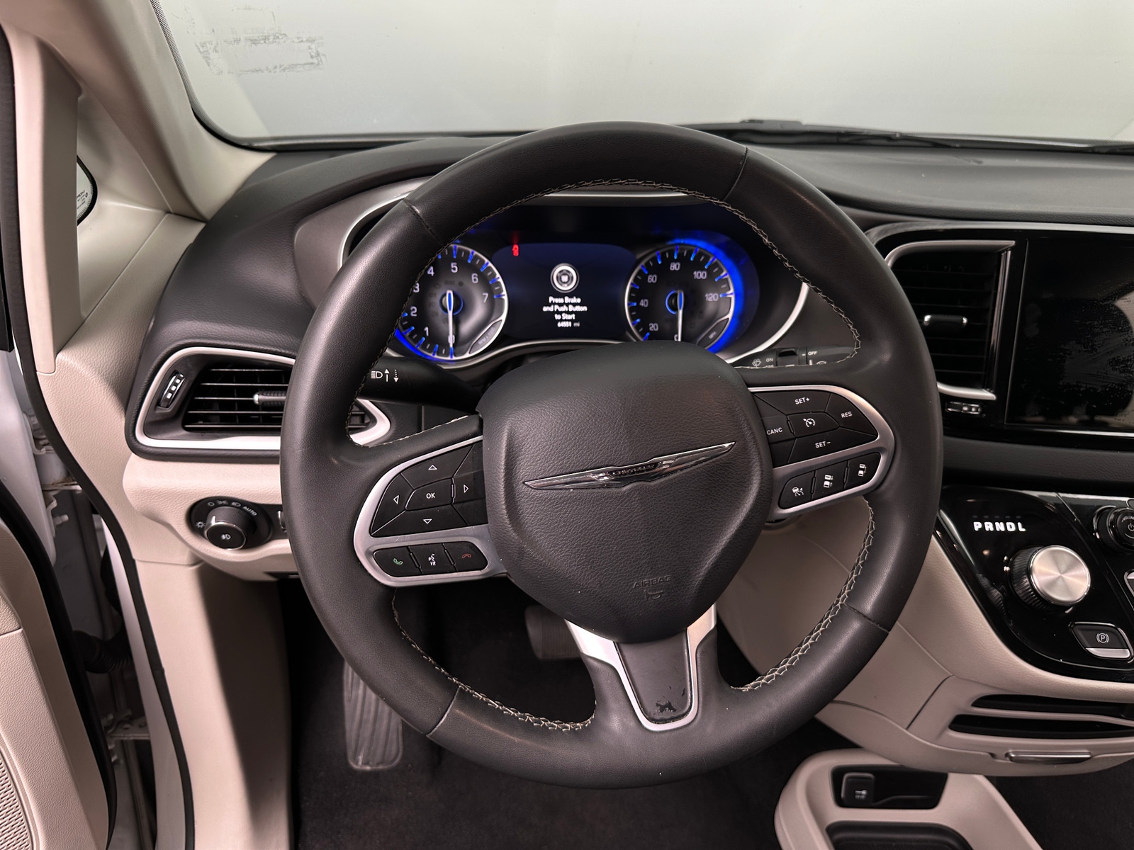 Thumbnail: 2024 Chrysler Pacifica - 4
