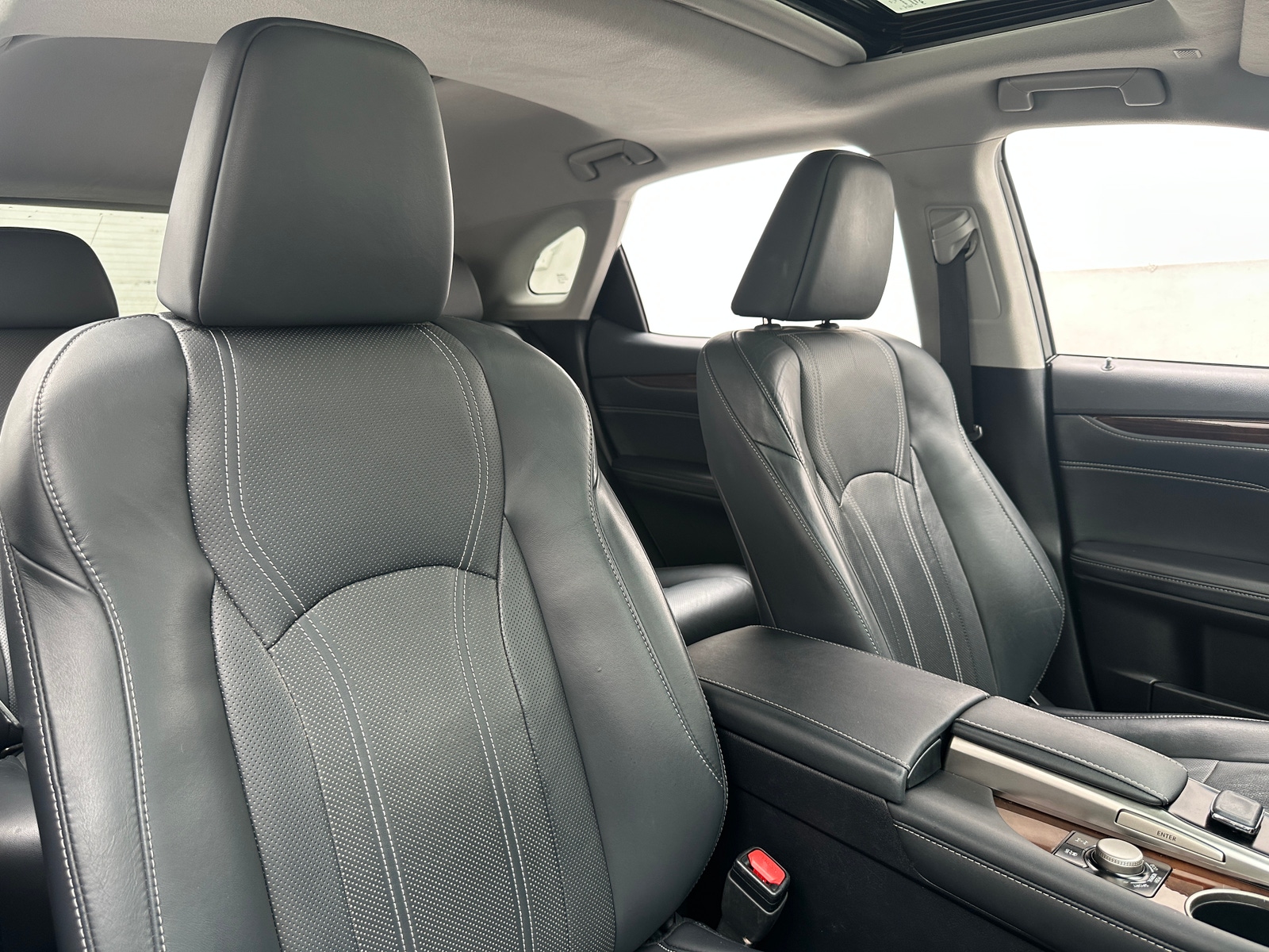 Thumbnail: 2019 Lexus RX - 2