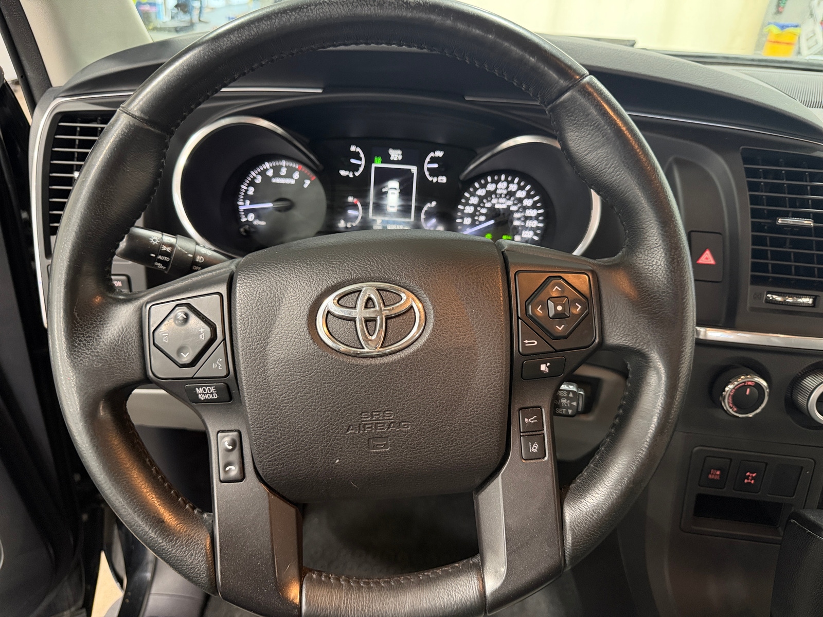 Thumbnail: 2021 Toyota Sequoia - 4