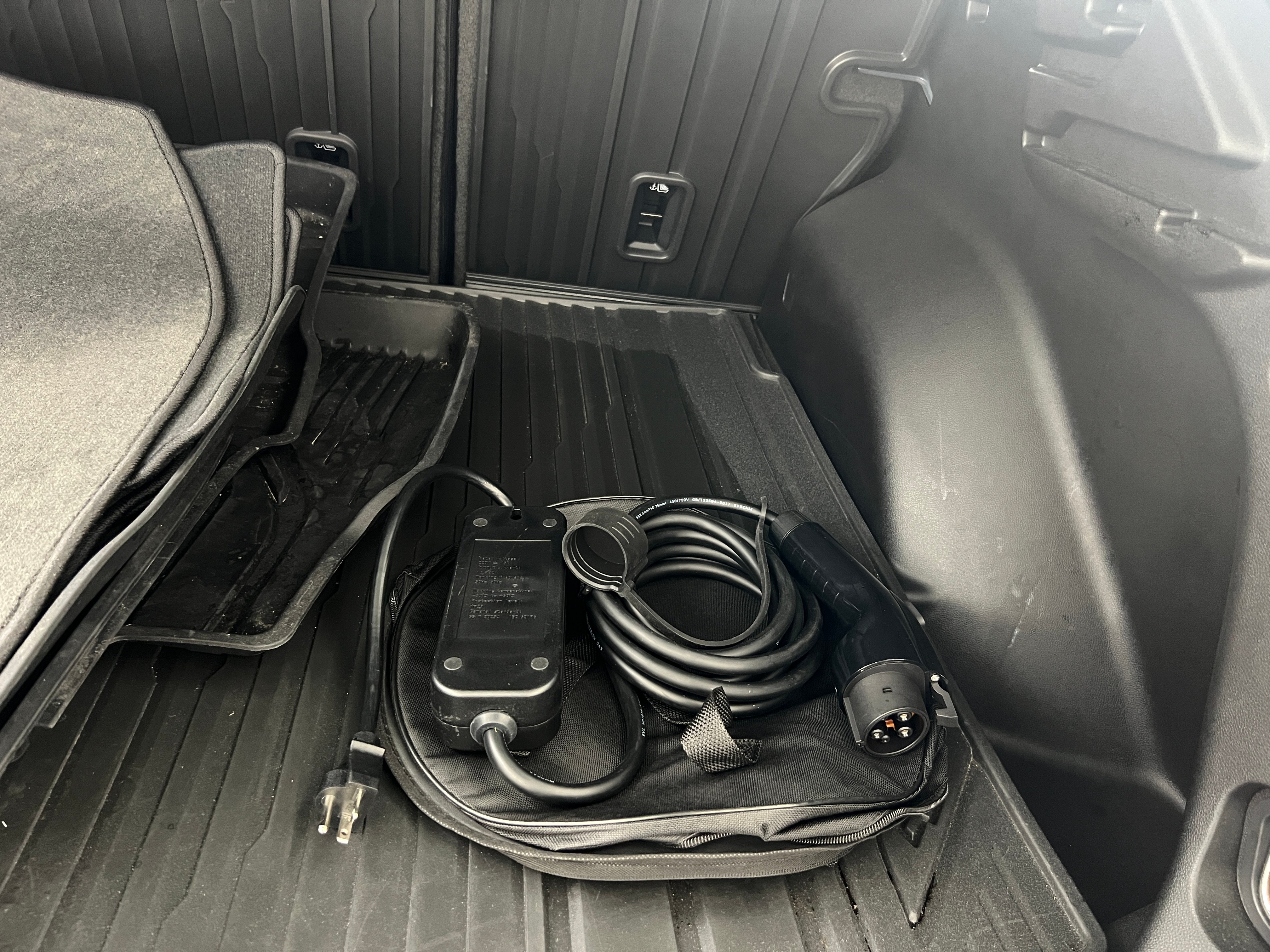 Used 2024 Chevrolet Equinox EV RS with VIN 3GN7DSRP7RS297330 for sale in Auburn, WA
