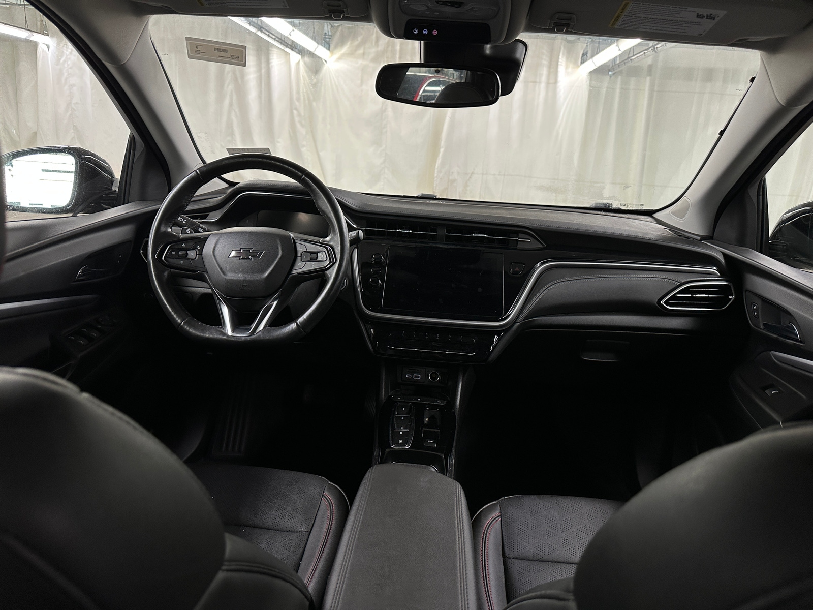 Thumbnail: 2023 Chevrolet Bolt EUV - 2