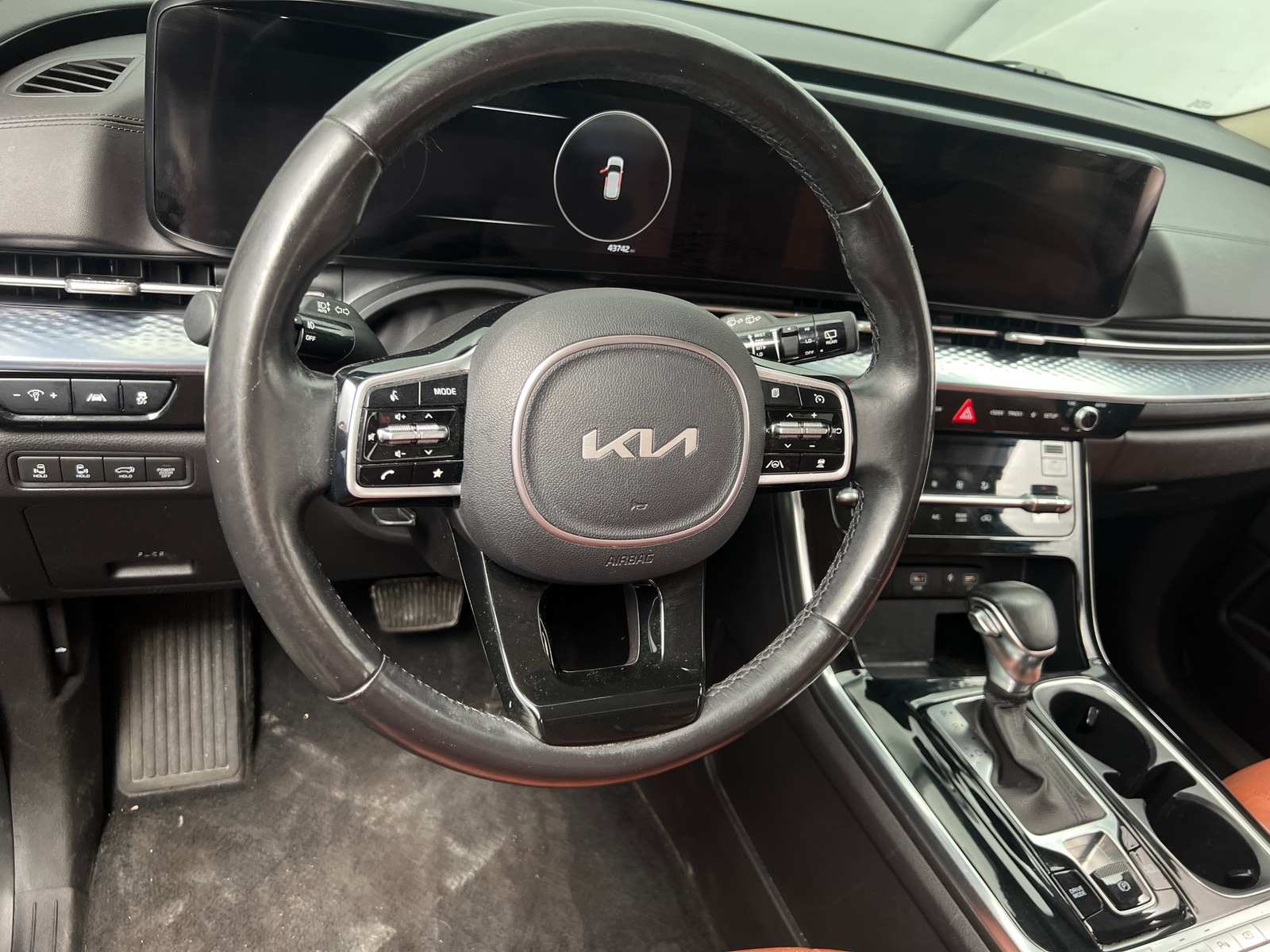 Thumbnail: 2022 Kia Carnival - 4
