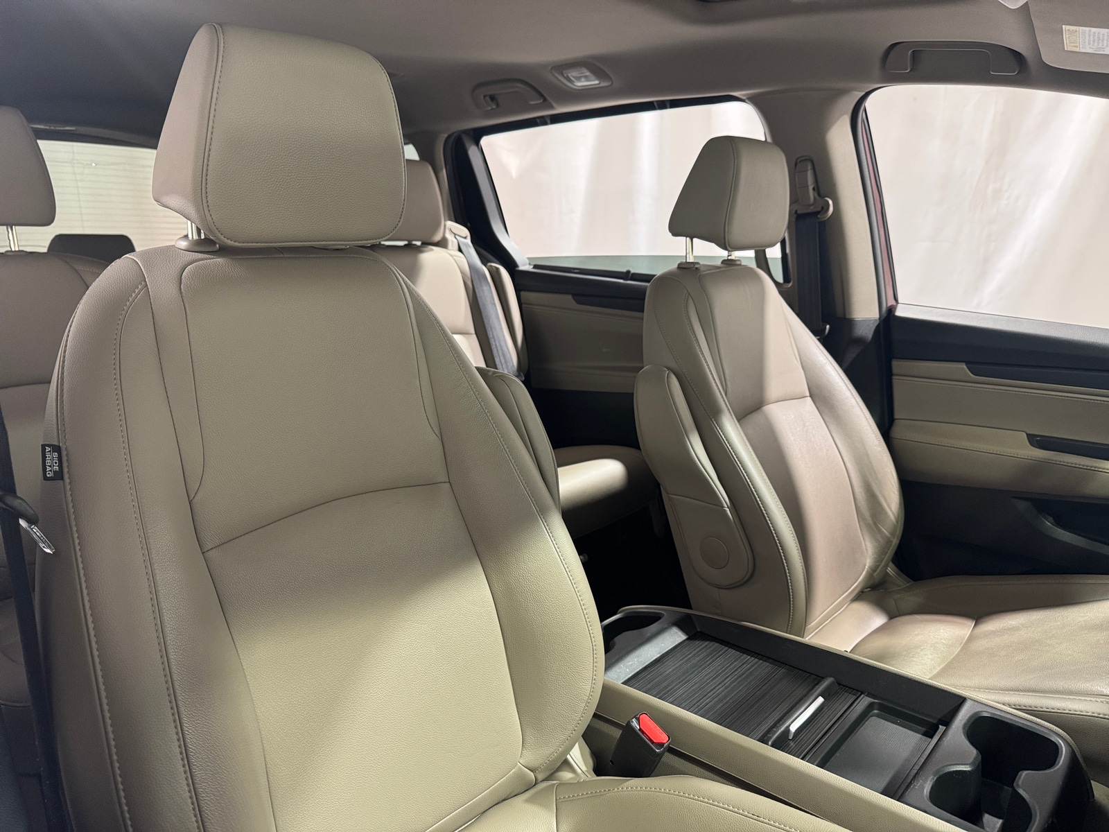 Thumbnail: 2019 Honda Odyssey - 2