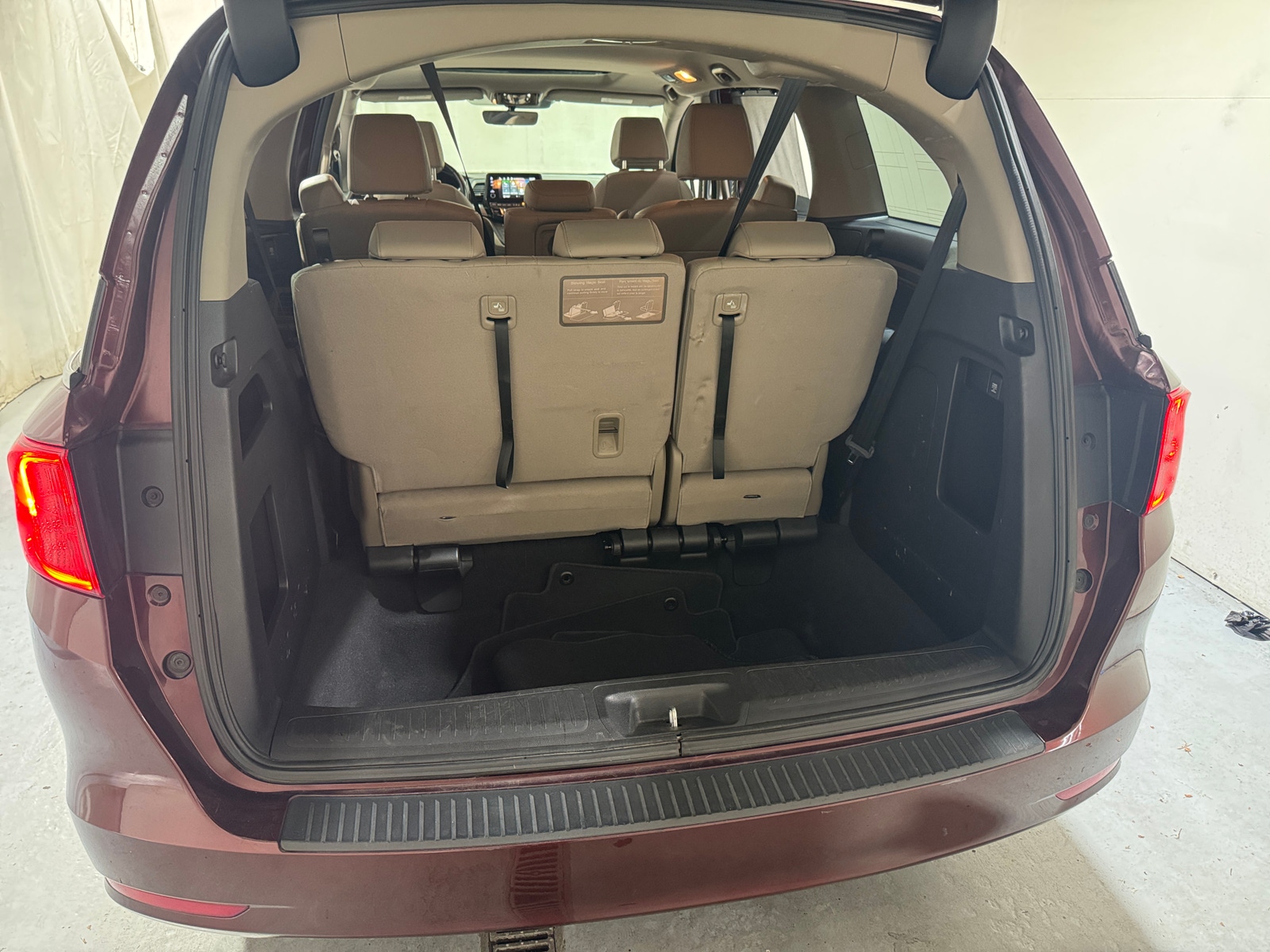 Thumbnail: 2019 Honda Odyssey - 7