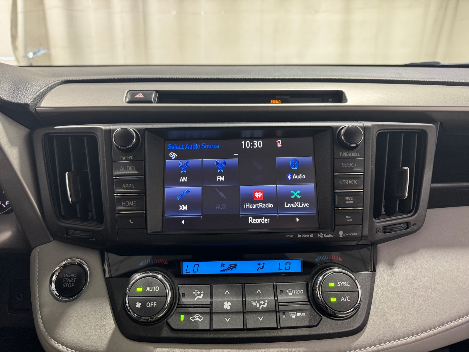 Thumbnail: 2016 Toyota RAV4 - 4