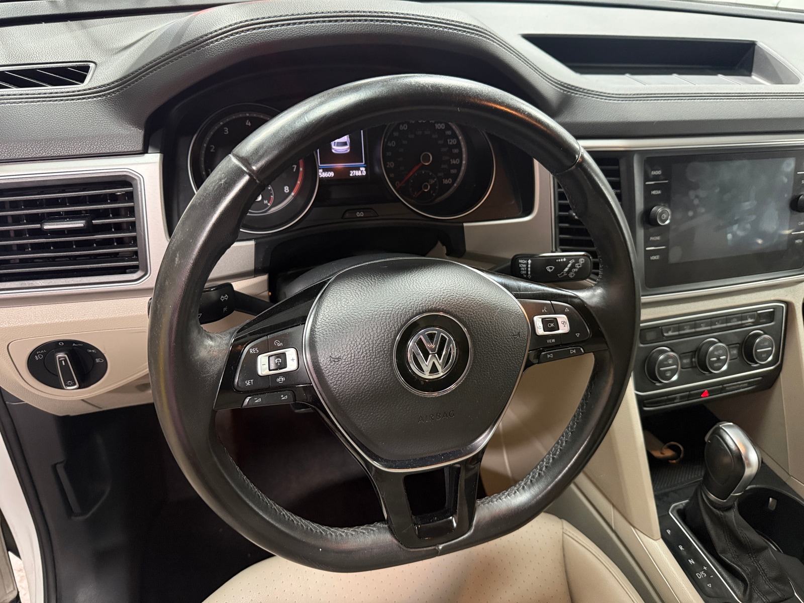 Thumbnail: 2019 Volkswagen Atlas - 4