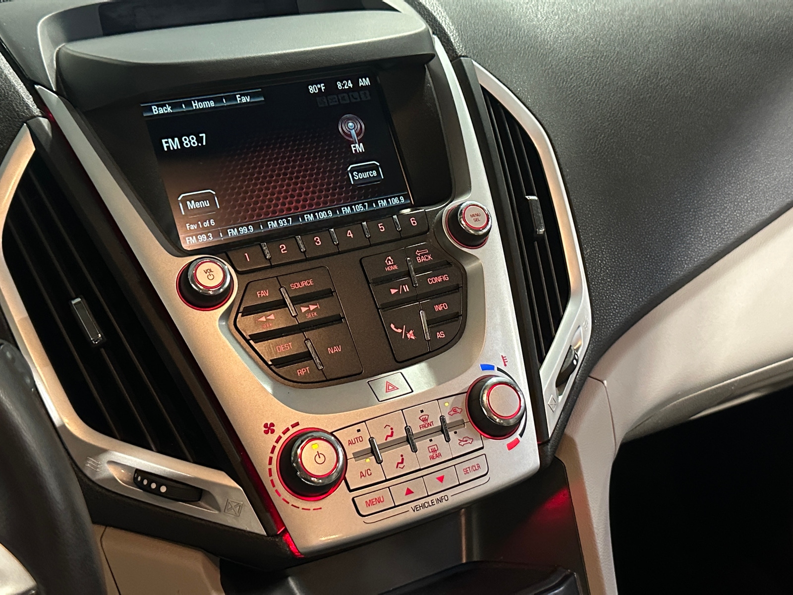 Thumbnail: 2017 GMC Terrain - 4