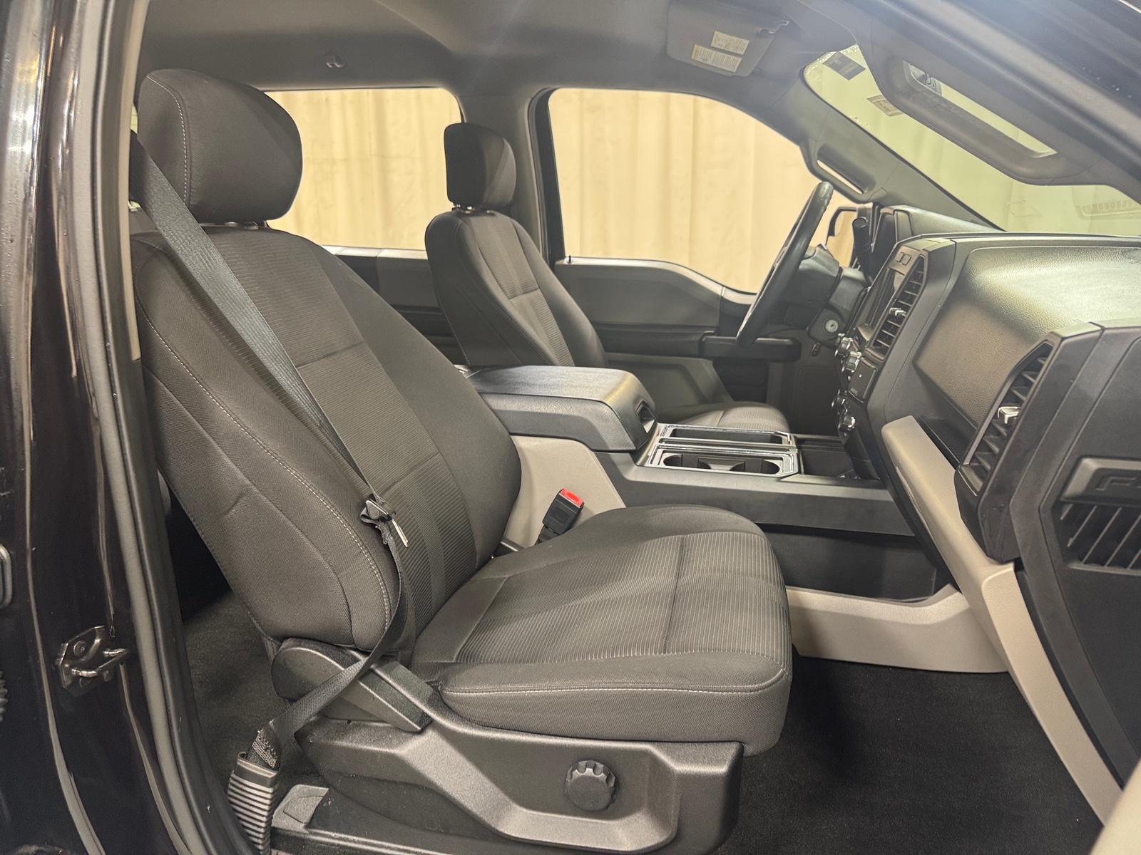 Thumbnail: 2019 Ford Econoline - 2