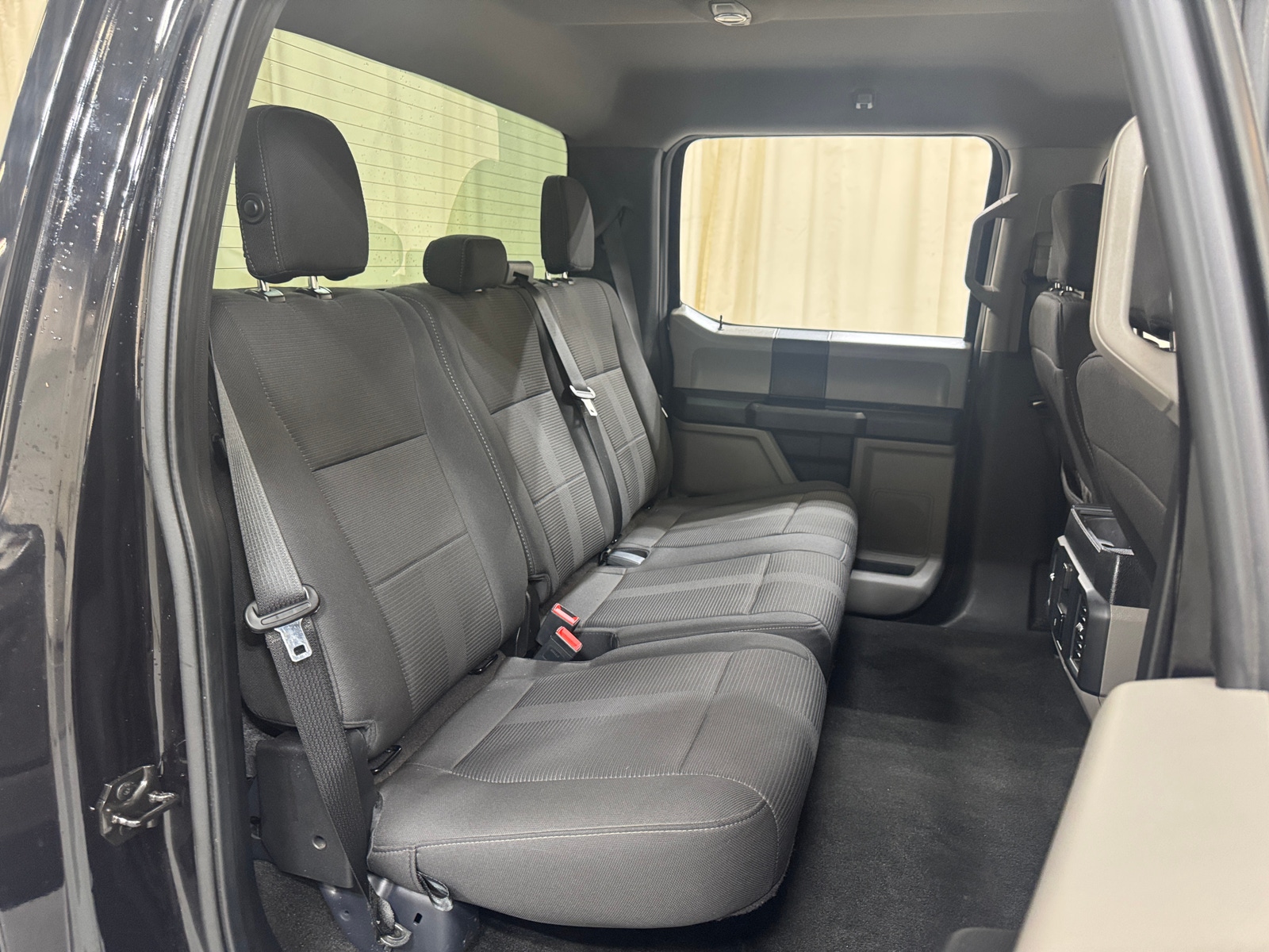 Thumbnail: 2019 Ford Econoline - 6