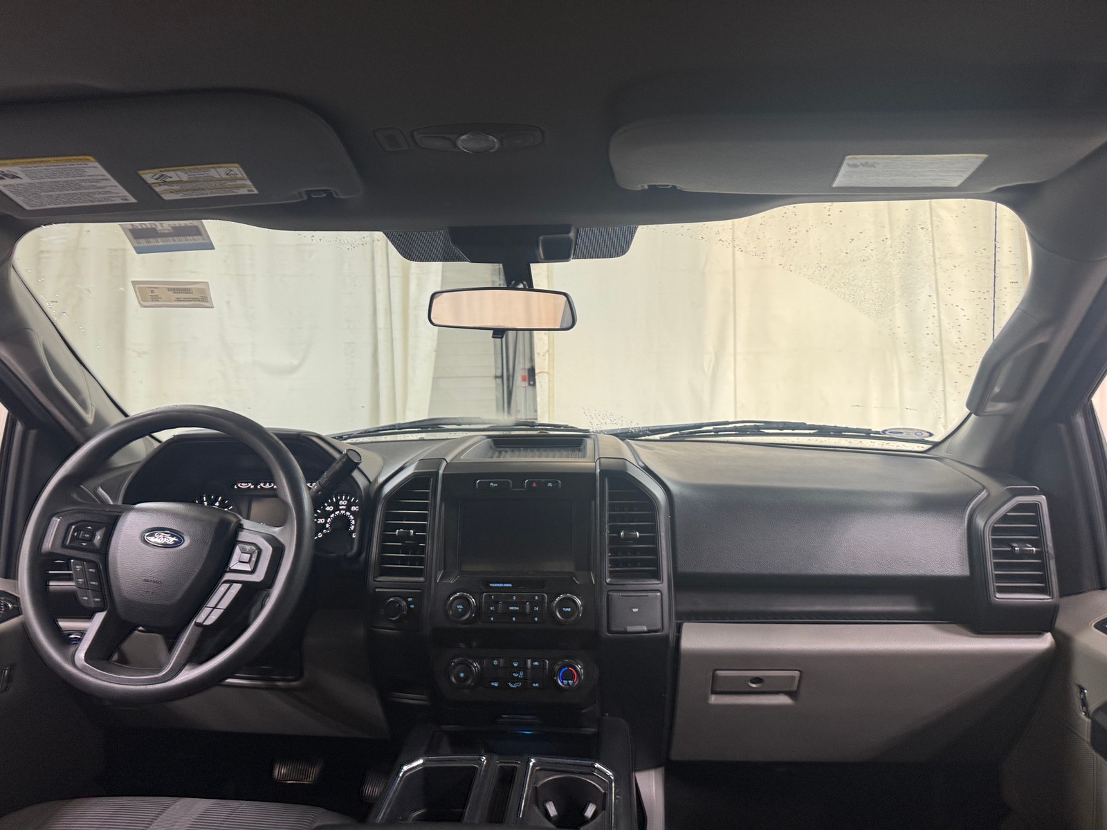 Thumbnail: 2019 Ford Econoline - 3