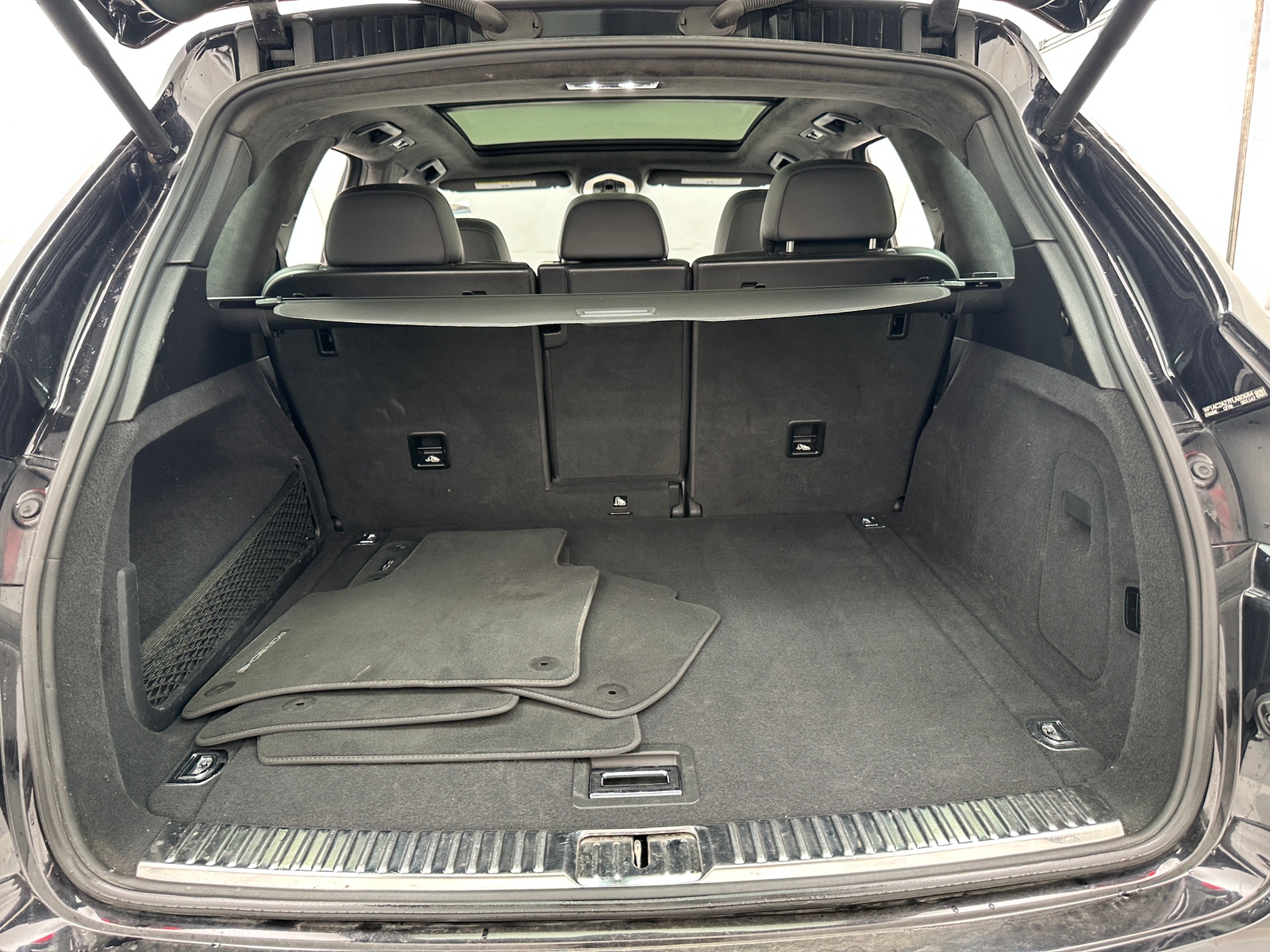 Thumbnail: 2015 Porsche Cayenne - 6