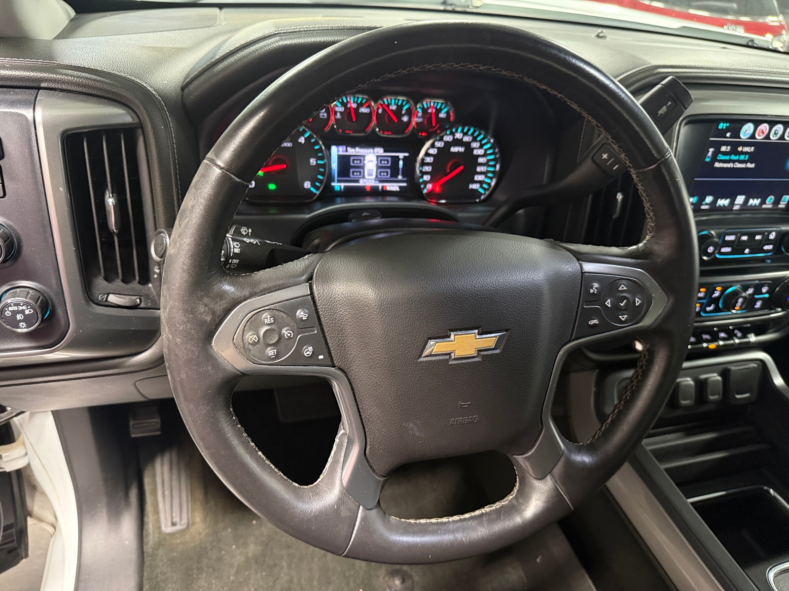 Thumbnail: 2017 Chevrolet Silverado 1500 - 4