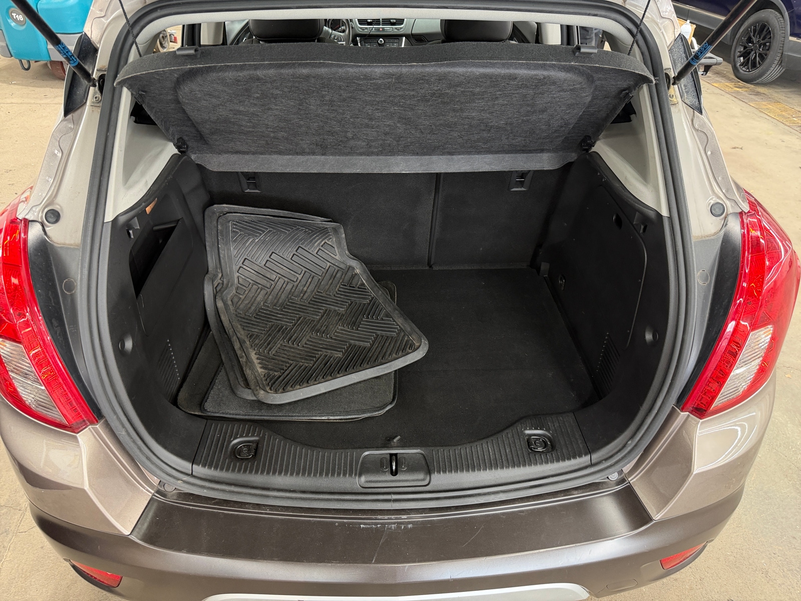 Thumbnail: 2015 Buick Encore - 6