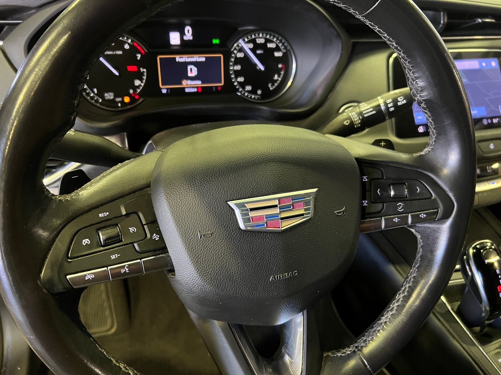 Thumbnail: 2022 Cadillac XT4 - 4