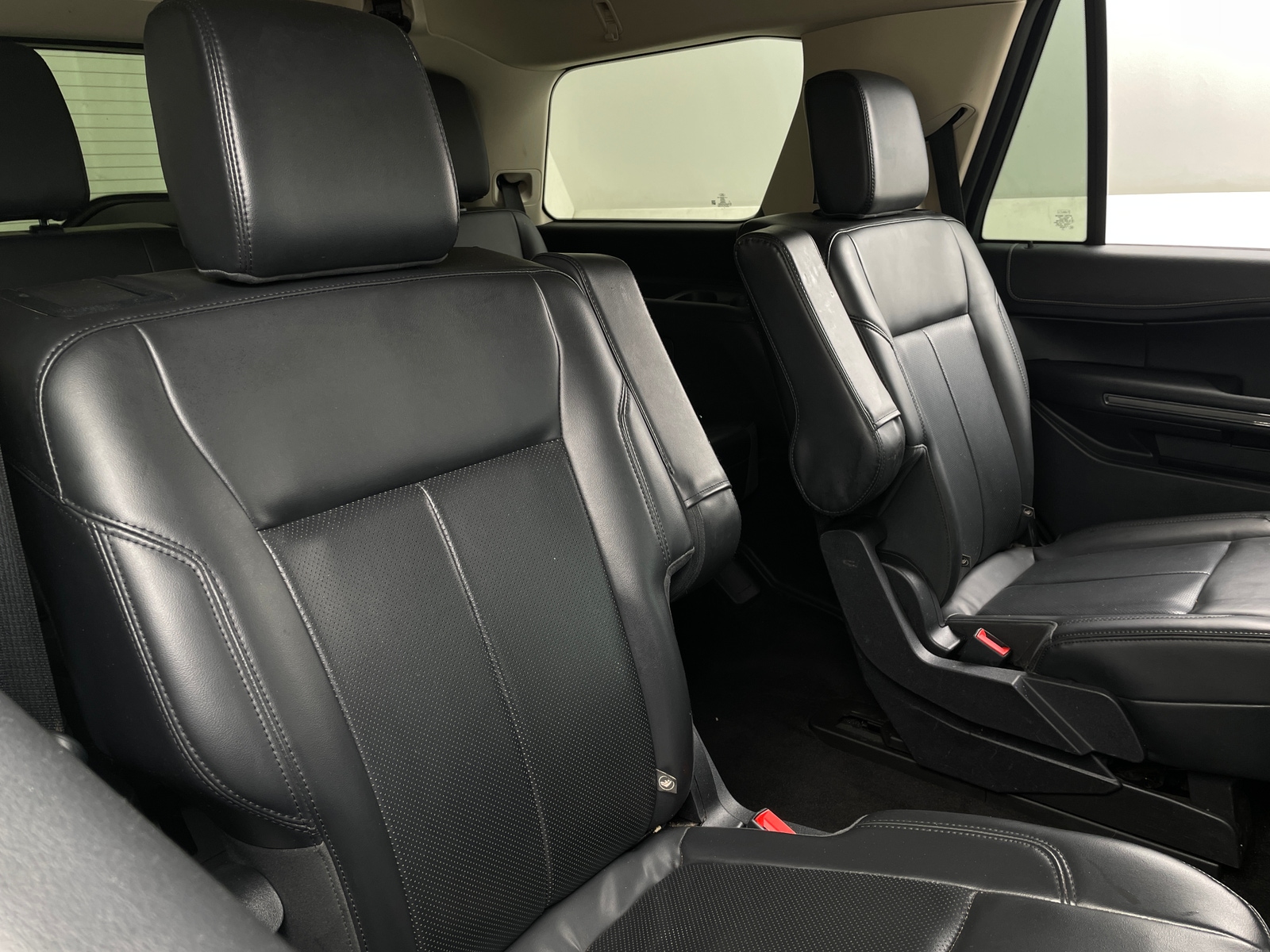 Thumbnail: 2022 Ford Expedition - 5