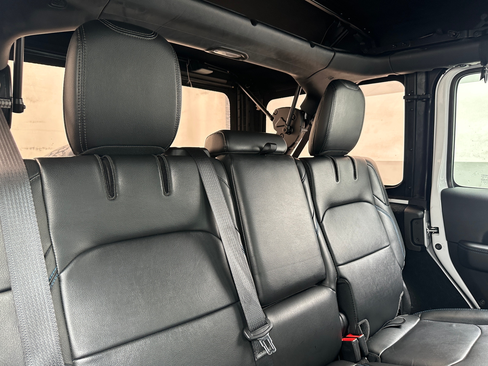 Thumbnail: 2022 Jeep Wrangler - 5