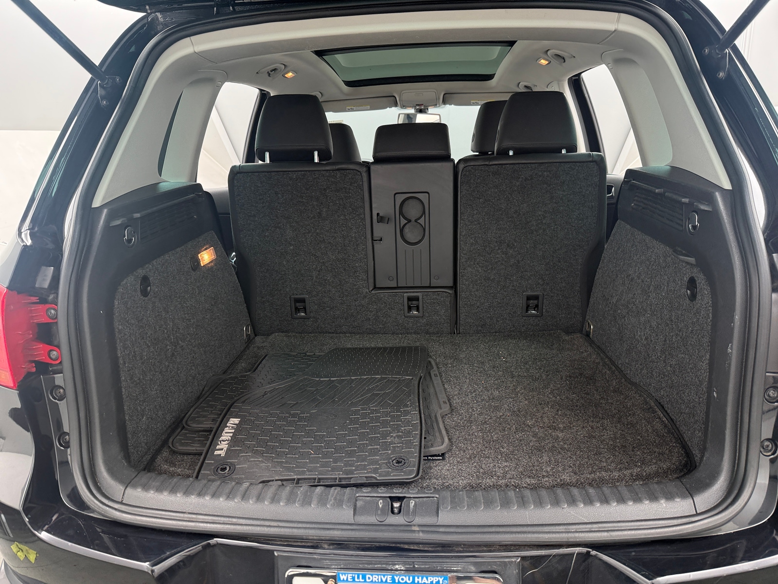 Thumbnail: 2016 Volkswagen Tiguan - 7