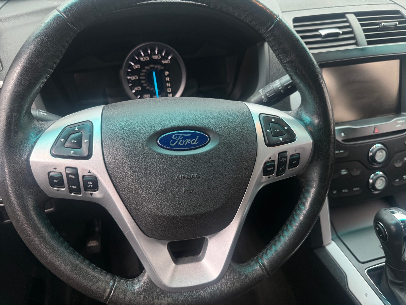 Thumbnail: 2014 Ford Explorer - 4