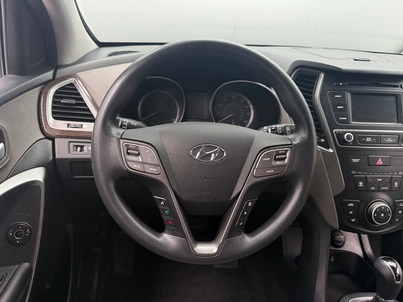 Thumbnail: 2017 Hyundai Santa Fe - 5