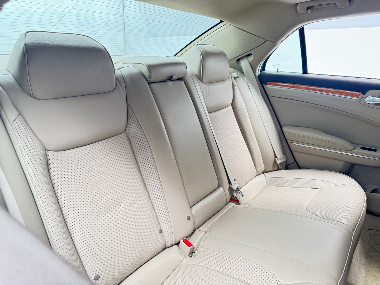 Thumbnail: 2013 Chrysler 300 - 5
