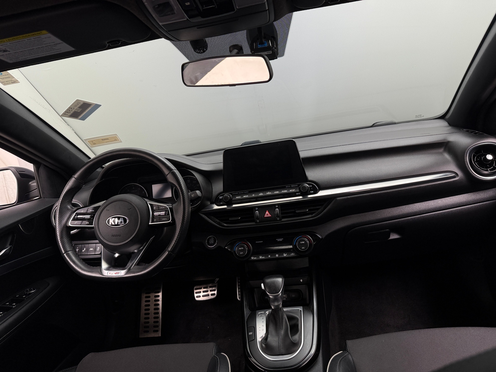 Thumbnail: 2020 Kia Forte - 3