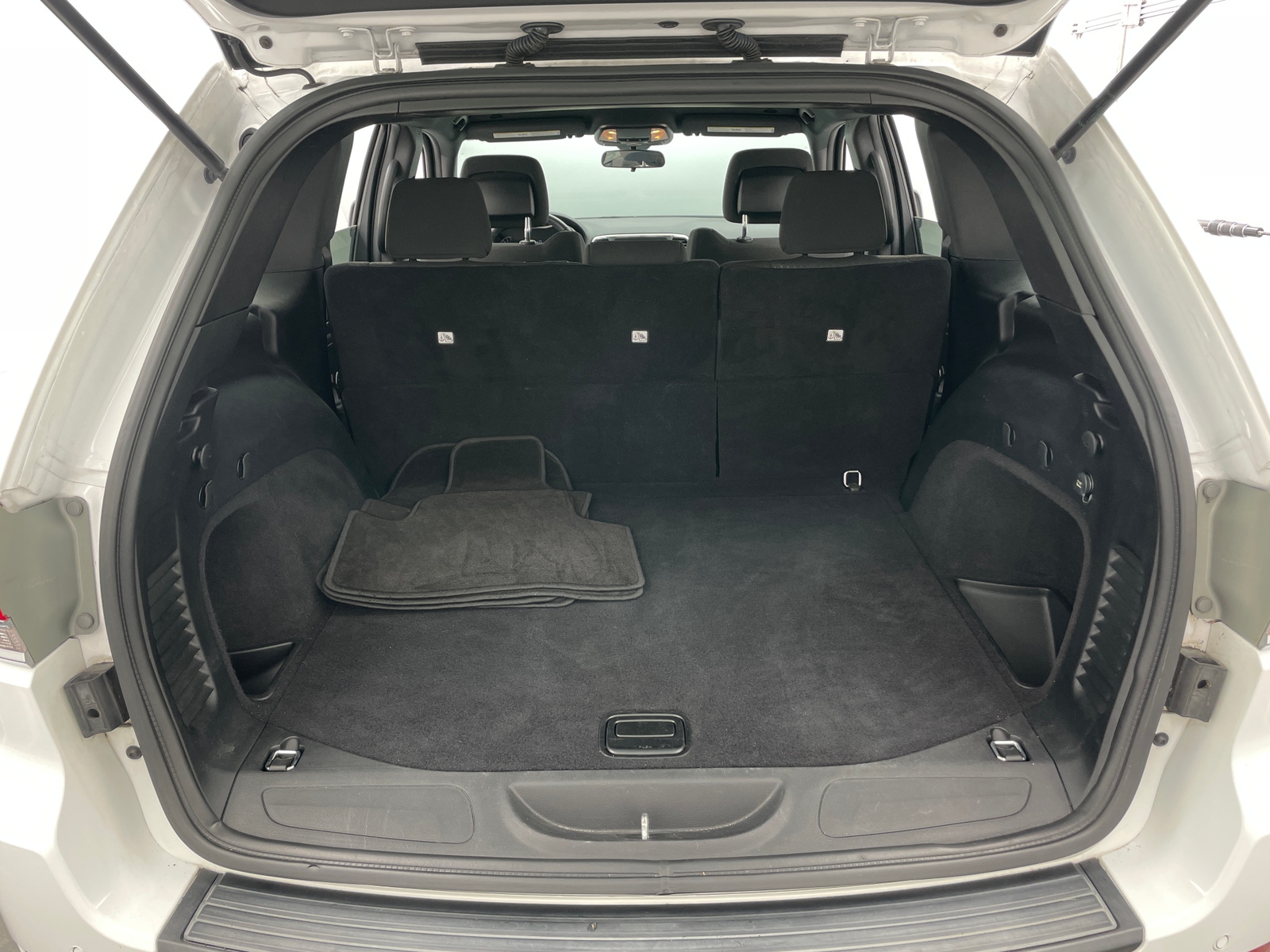 Thumbnail: 2019 Jeep Grand Cherokee - 7