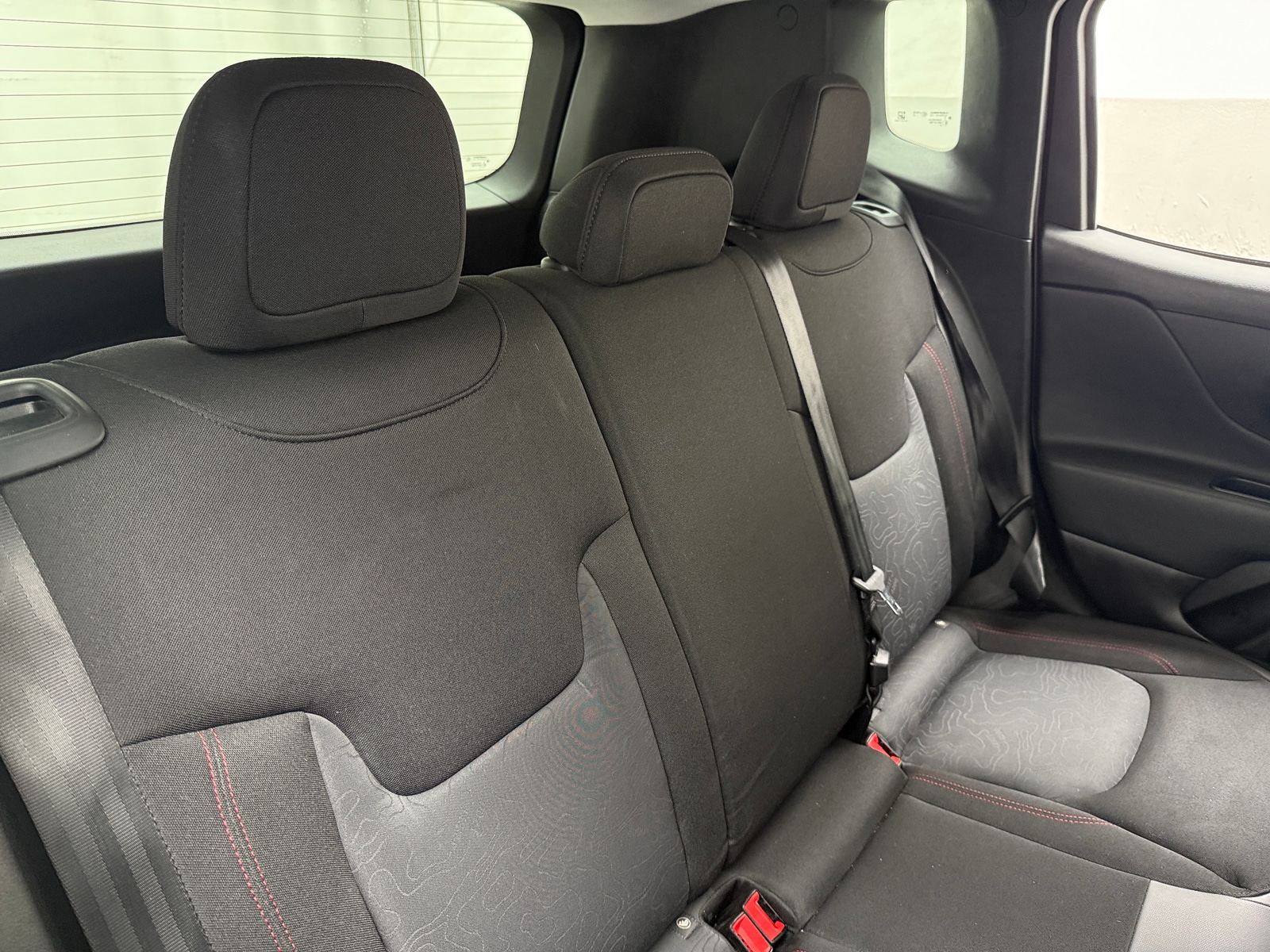 Thumbnail: 2016 Jeep Renegade - 6