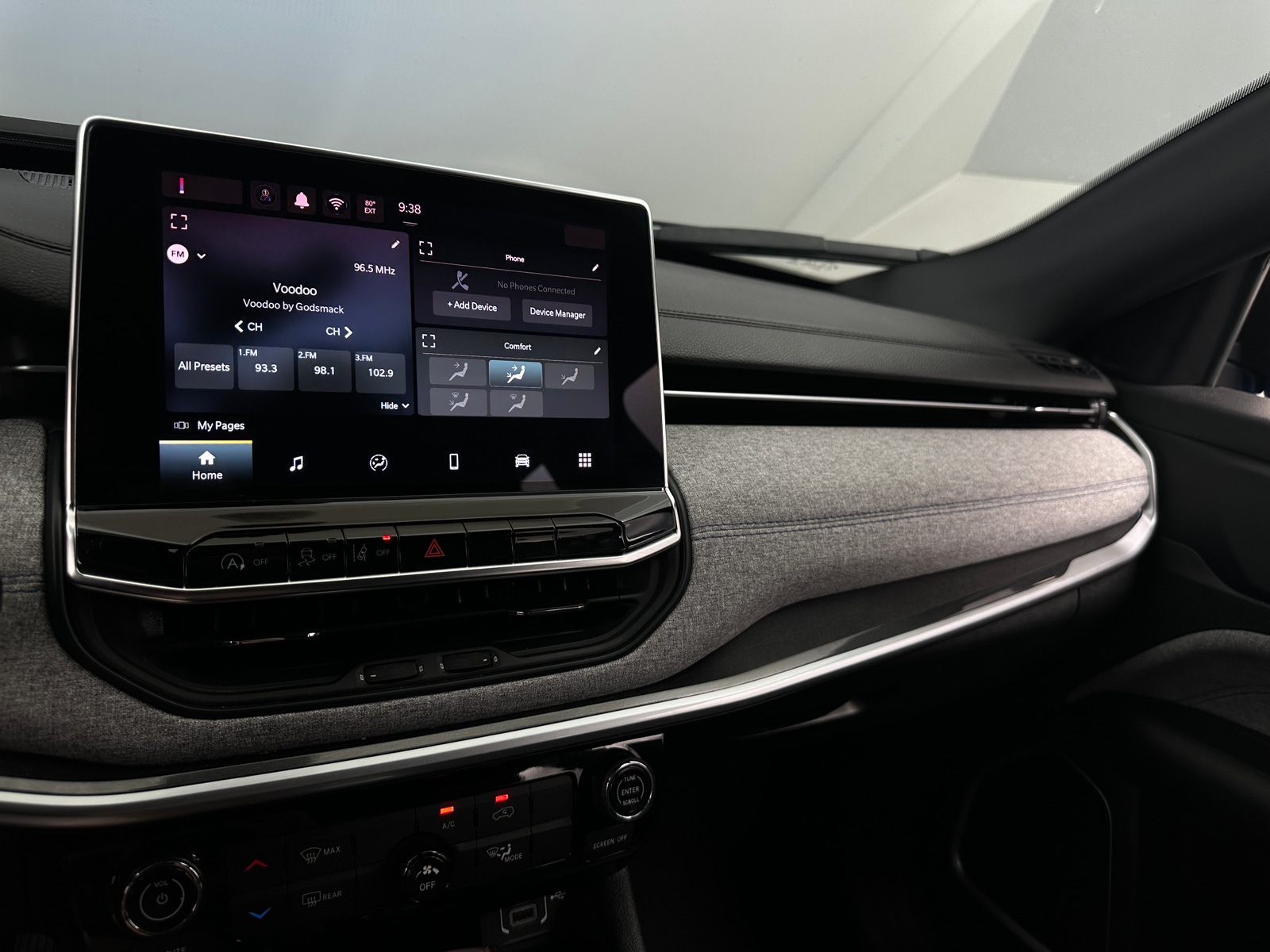 Thumbnail: 2024 Jeep Compass - 4