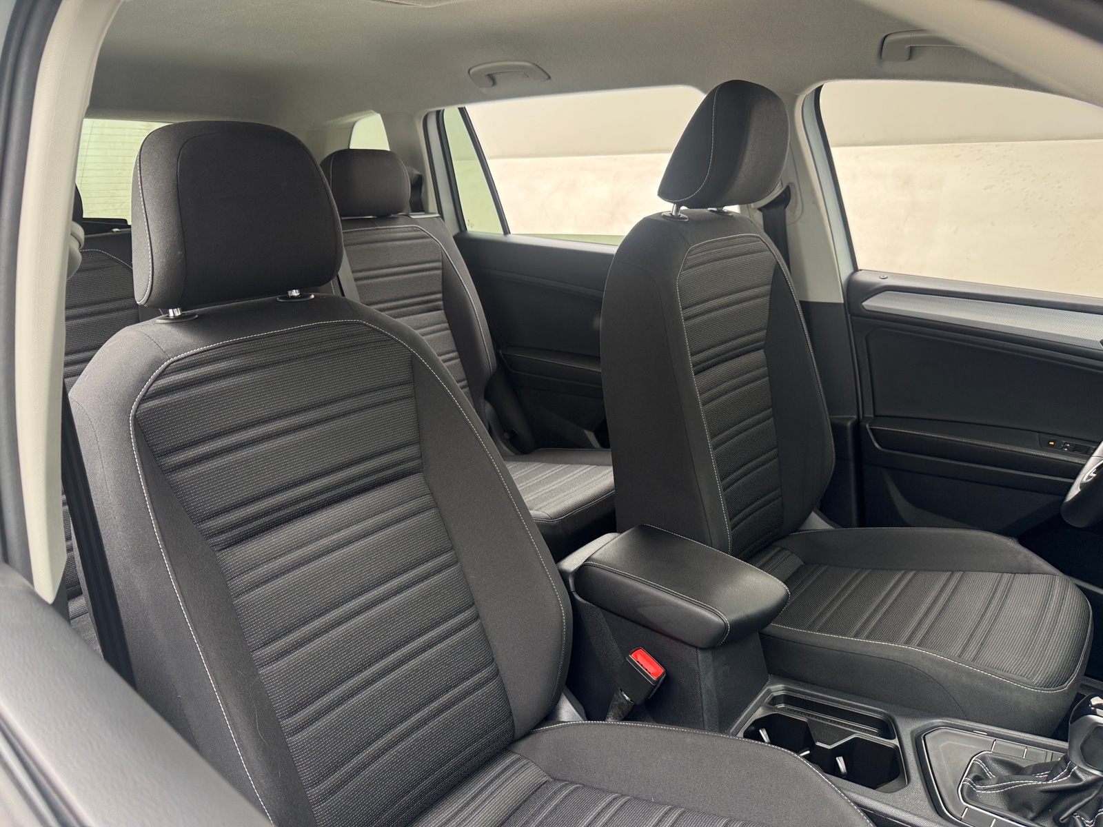 Thumbnail: 2023 Volkswagen Tiguan - 2