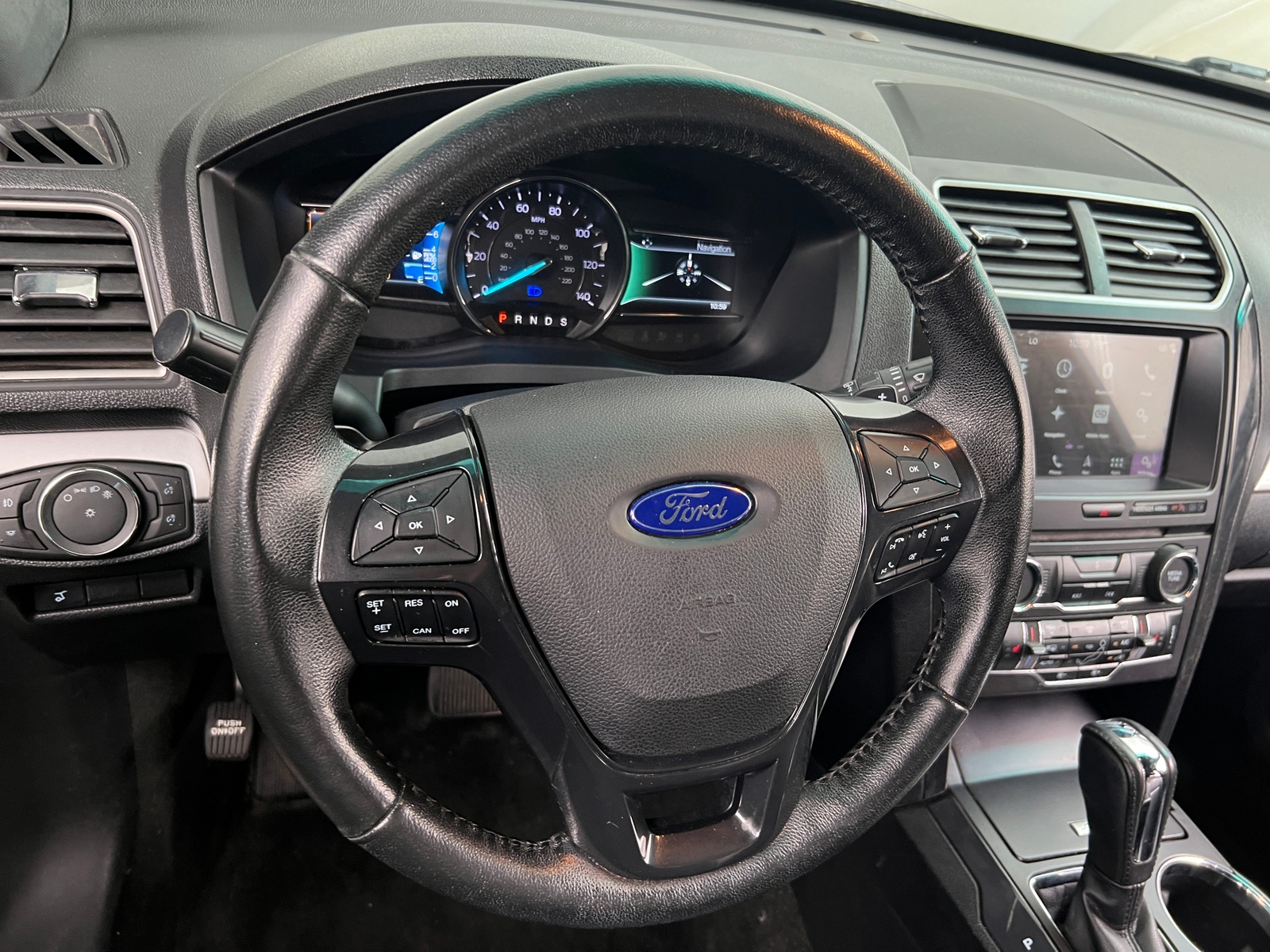 Thumbnail: 2017 Ford Explorer - 4