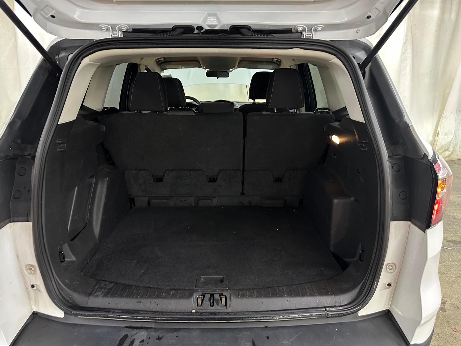 Thumbnail: 2017 Ford Escape - 7