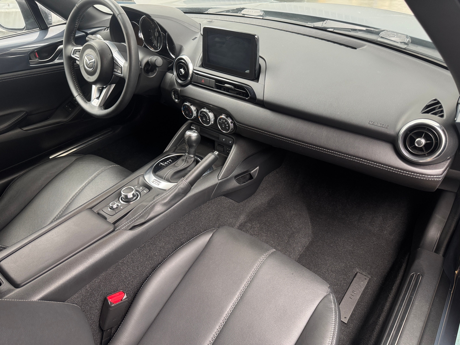 Thumbnail: 2020 Mazda MX-5 Miata - 2