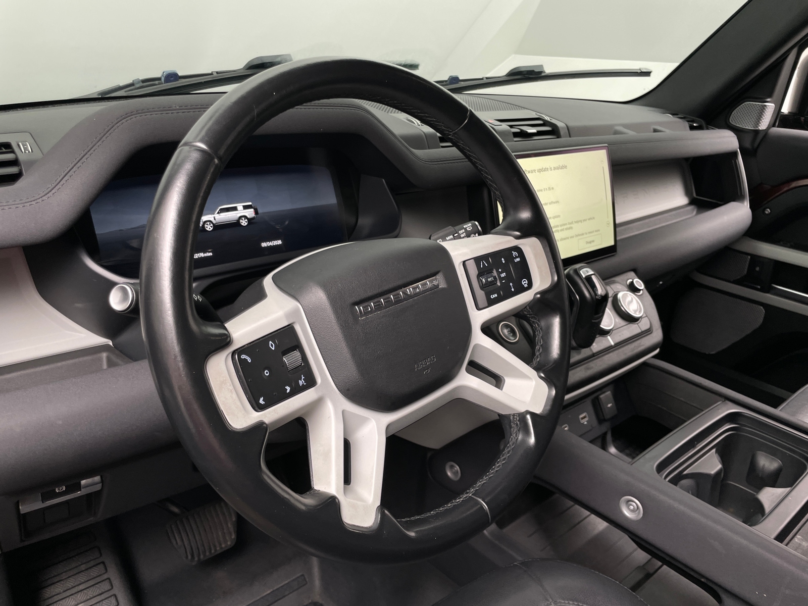 Thumbnail: 2023 Land Rover Defender - 5